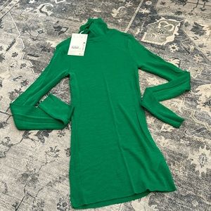 Green cos turtleneck NWT